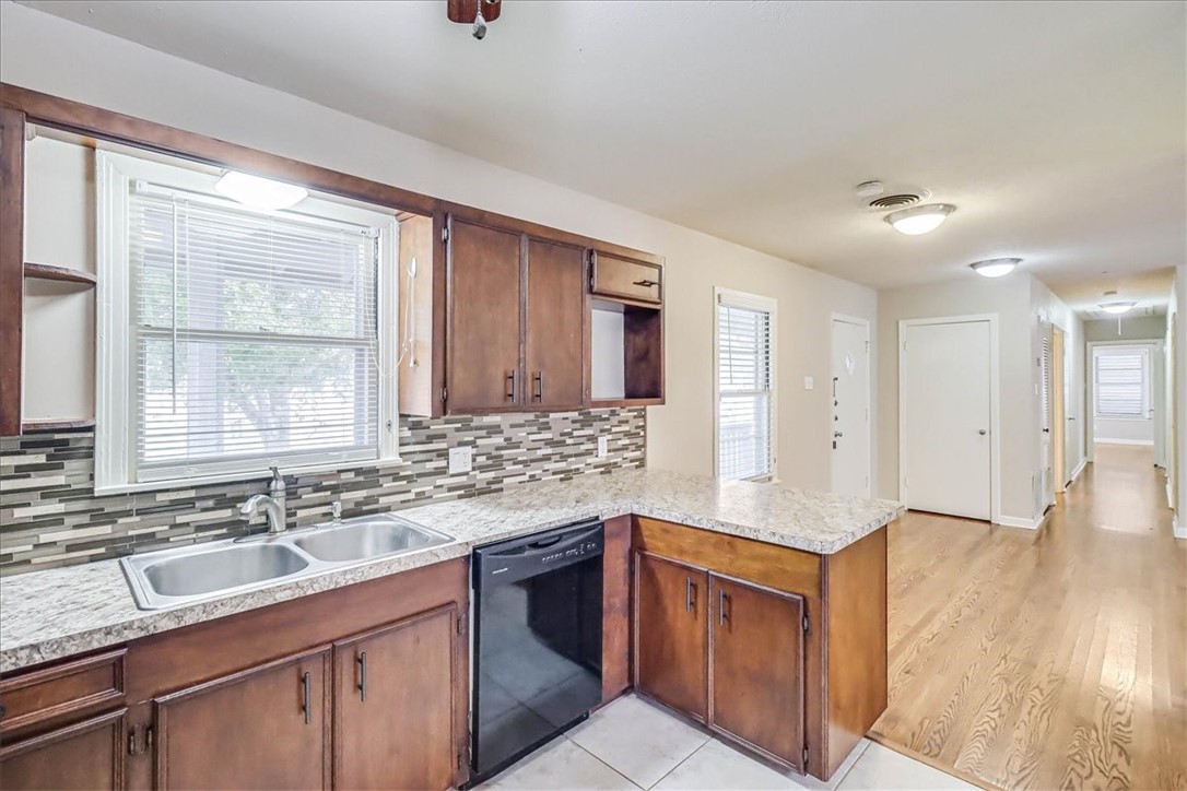 517 Mcclendon Street Corpus Christi TX 78404