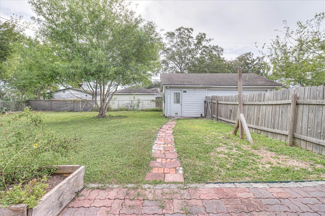 517 Mcclendon Street Corpus Christi TX 78404