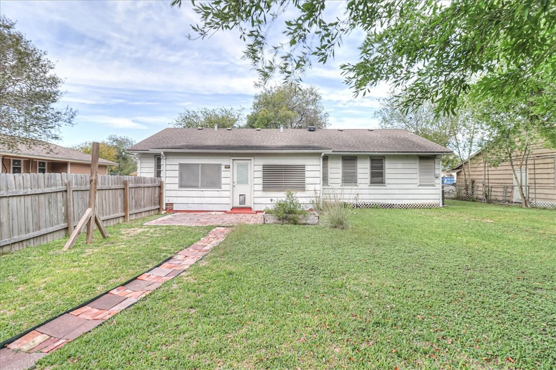 517 Mcclendon Street Corpus Christi TX 78404