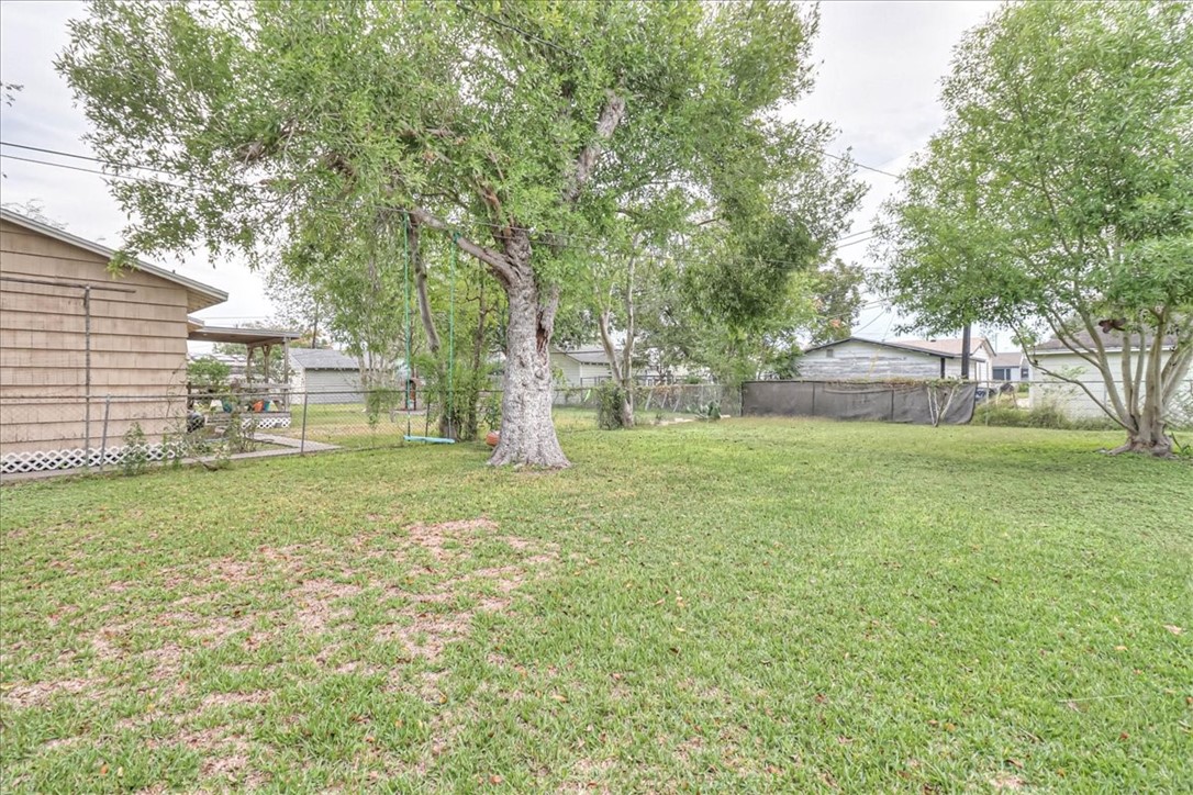 517 Mcclendon Street Corpus Christi TX 78404