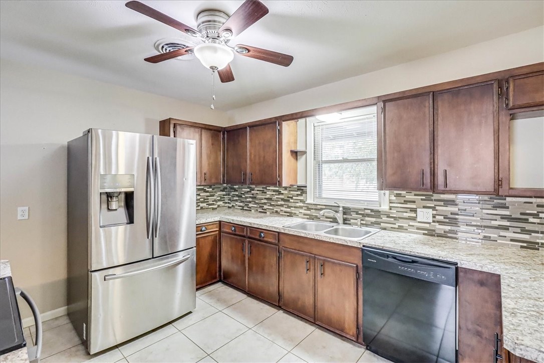 517 Mcclendon Street Corpus Christi TX 78404