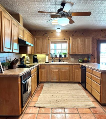 5567 County Road 1441 Mathis TX 78368