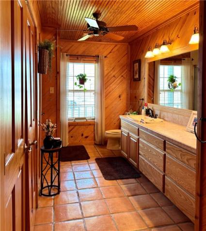 5567 County Road 1441 Mathis TX 78368