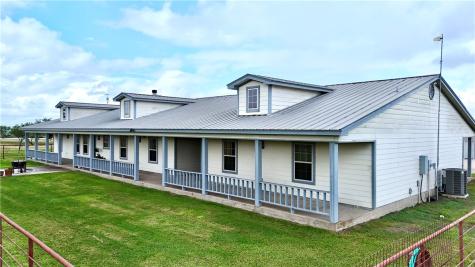 5567 County Road 1441 Mathis TX 78368