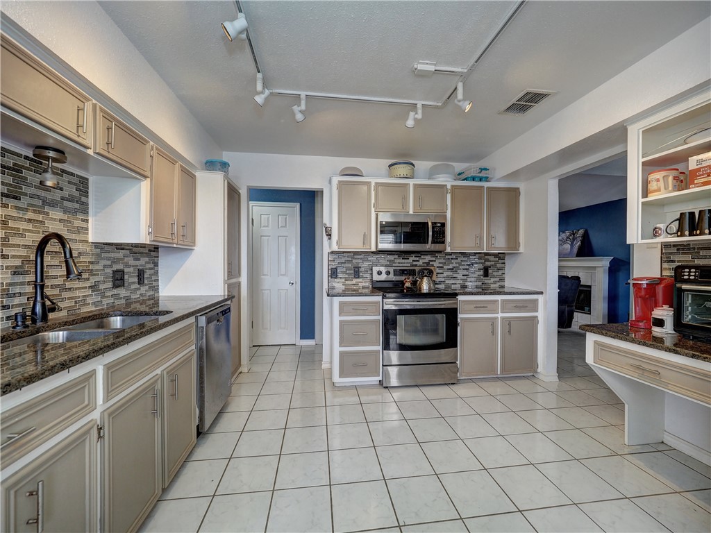 7210 St James Court Corpus Christi TX 78413