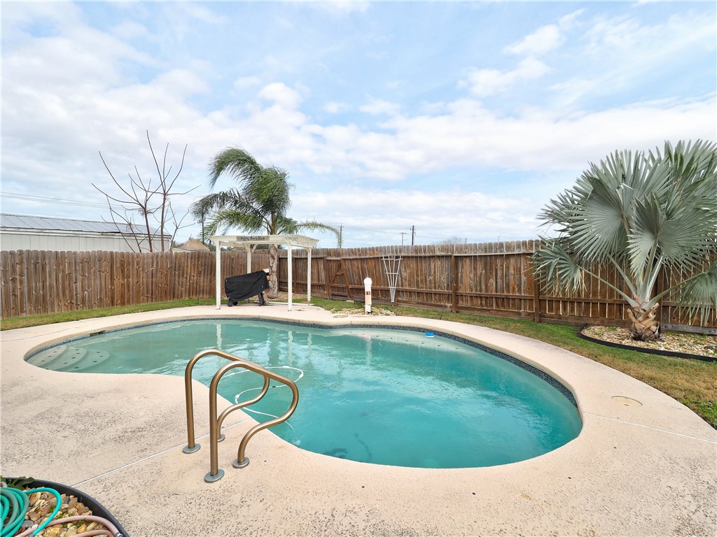 7210 St James Court Corpus Christi TX 78413