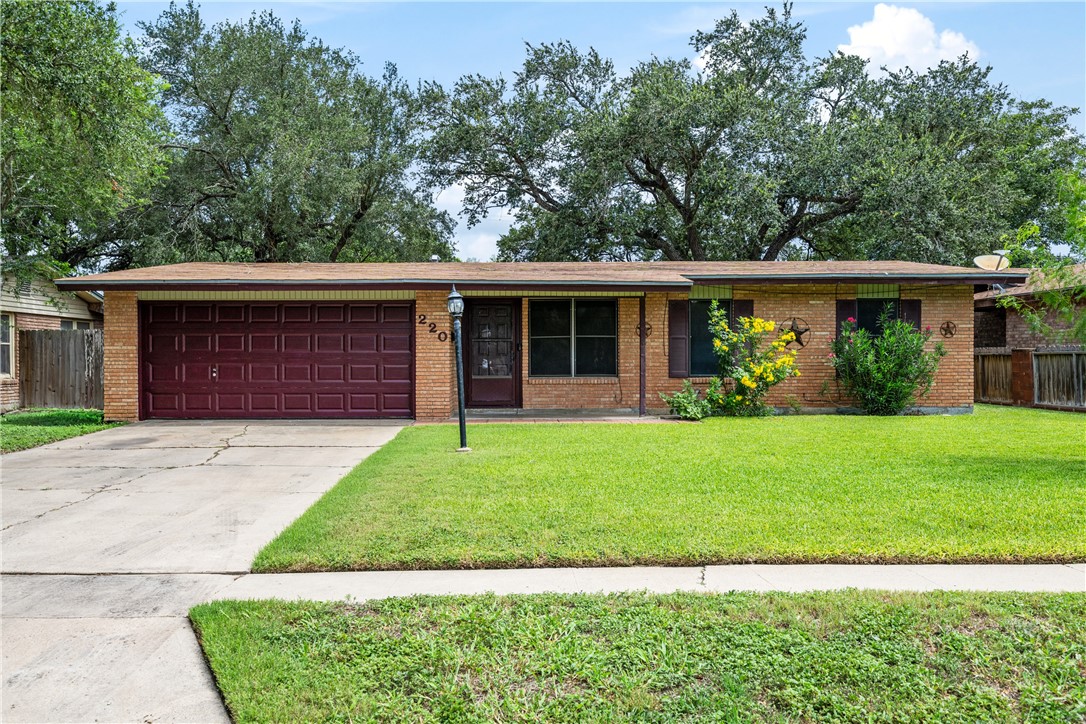 220 Carol Avenue Kingsville TX 78363