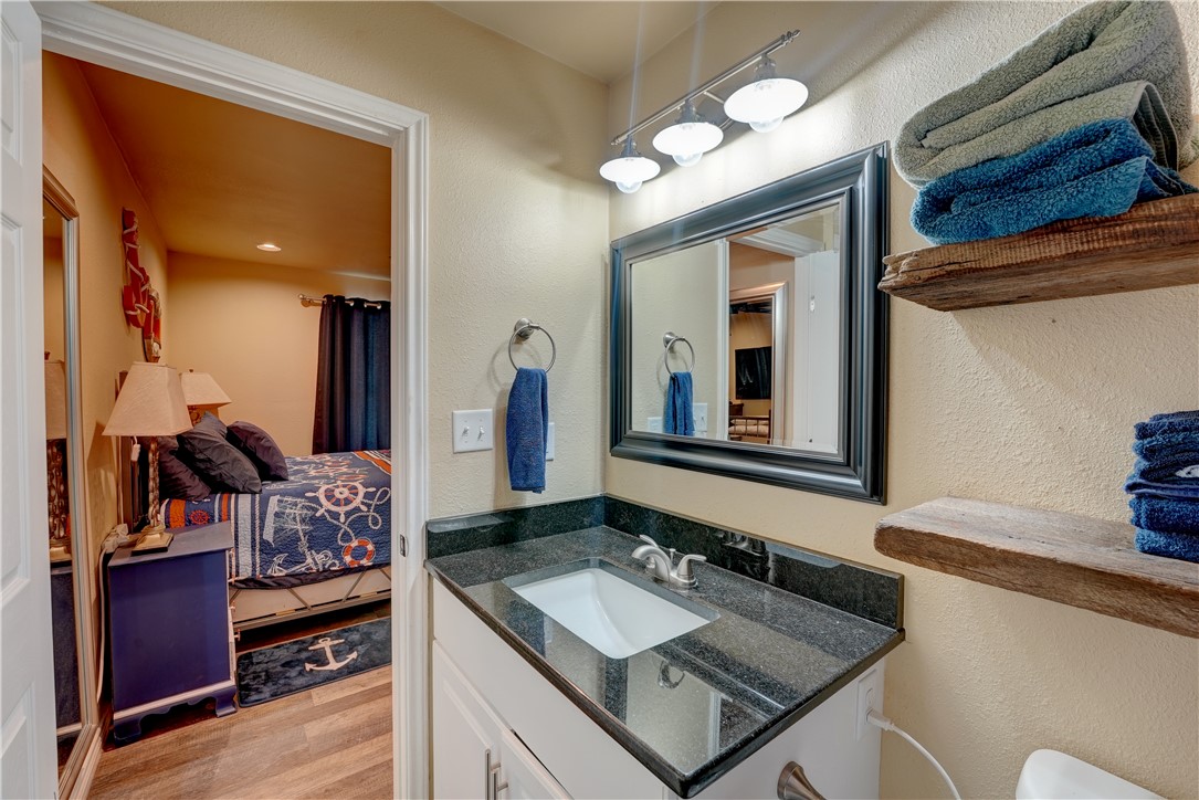 2102 Prairie Rockport TX 78382