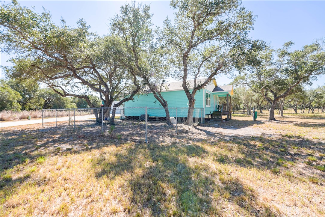 2102 Prairie Rockport TX 78382