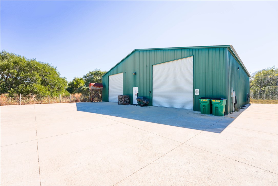 2102 Prairie Rockport TX 78382