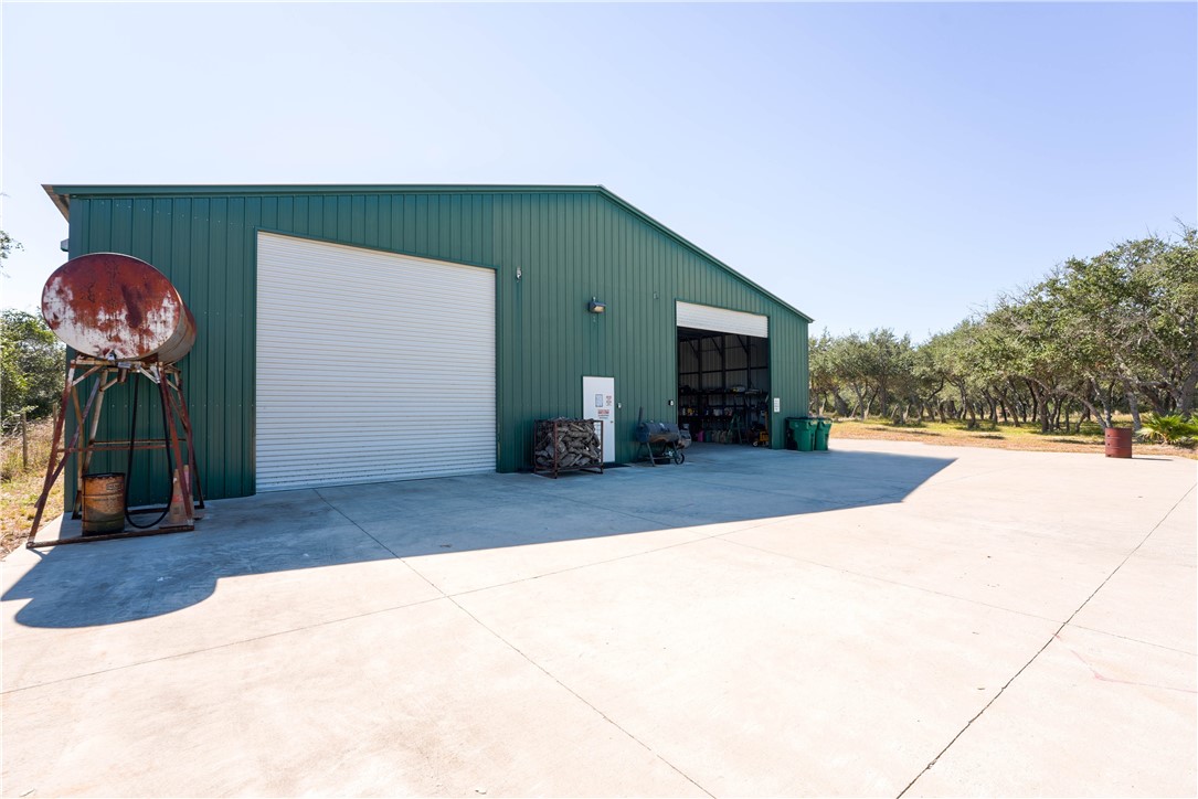 2102 Prairie Rockport TX 78382