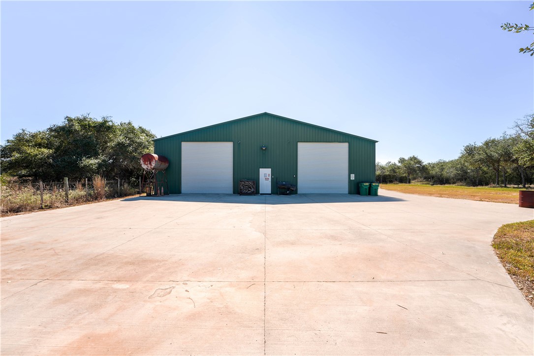2102 Prairie Rockport TX 78382