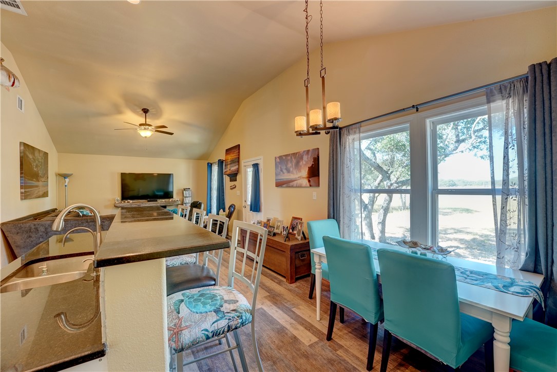 2102 Prairie Rockport TX 78382