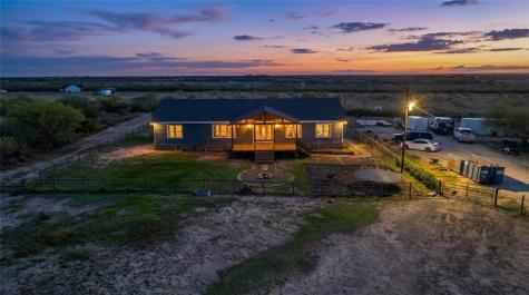 313 County Road 3033 Orange Grove TX 78372