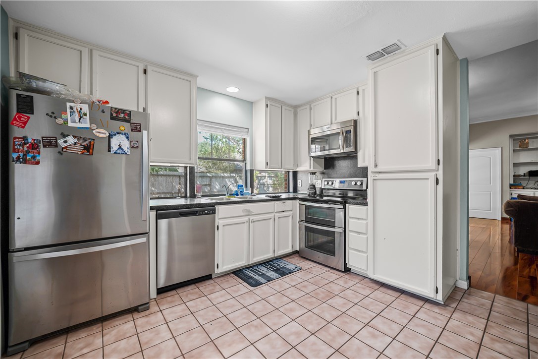 3430 Picadilly Corpus Christi TX 78414
