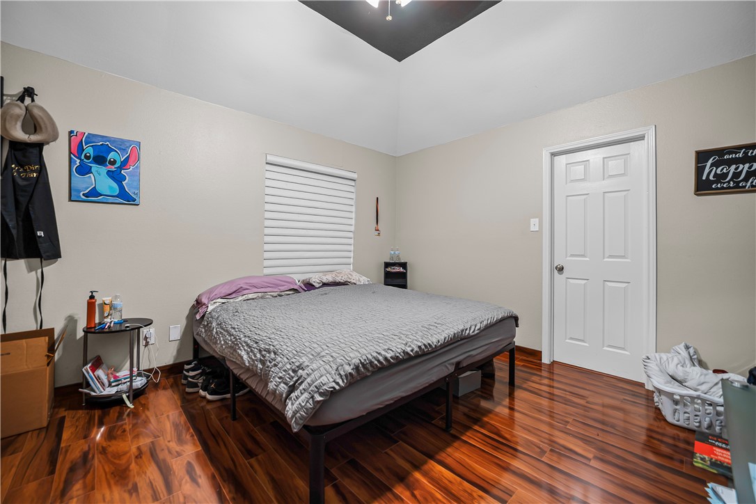 3430 Picadilly Corpus Christi TX 78414