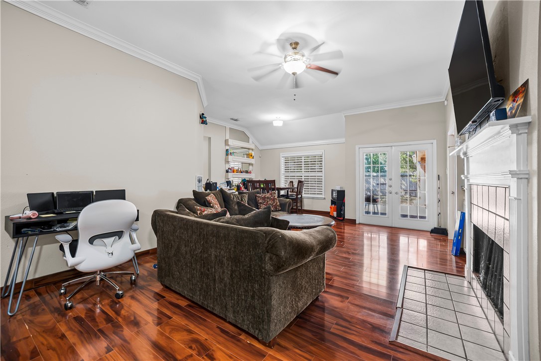 3430 Picadilly Corpus Christi TX 78414