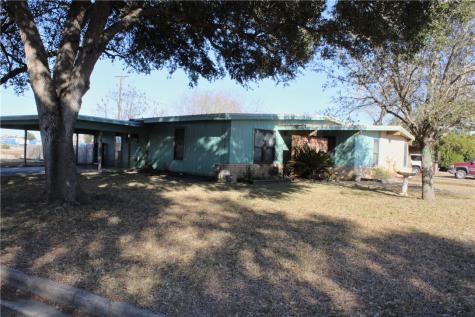 740 Santa Clara Drive Kingsville TX 78363