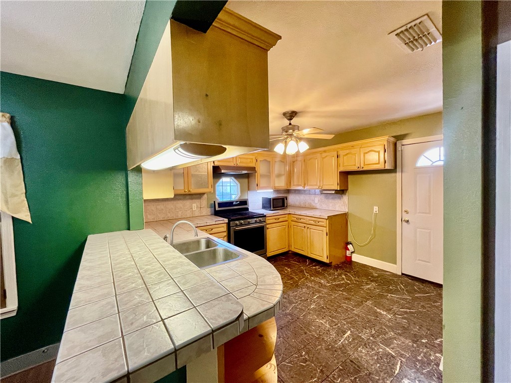 1242 Cambridge Drive Corpus Christi TX 78404