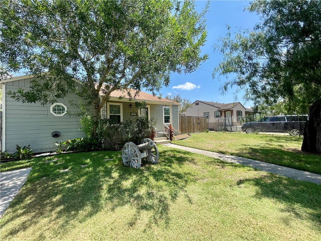 1242 Cambridge Drive Corpus Christi TX 78404
