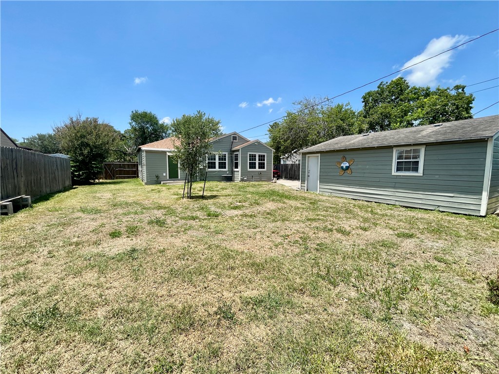 1242 Cambridge Drive Corpus Christi TX 78404