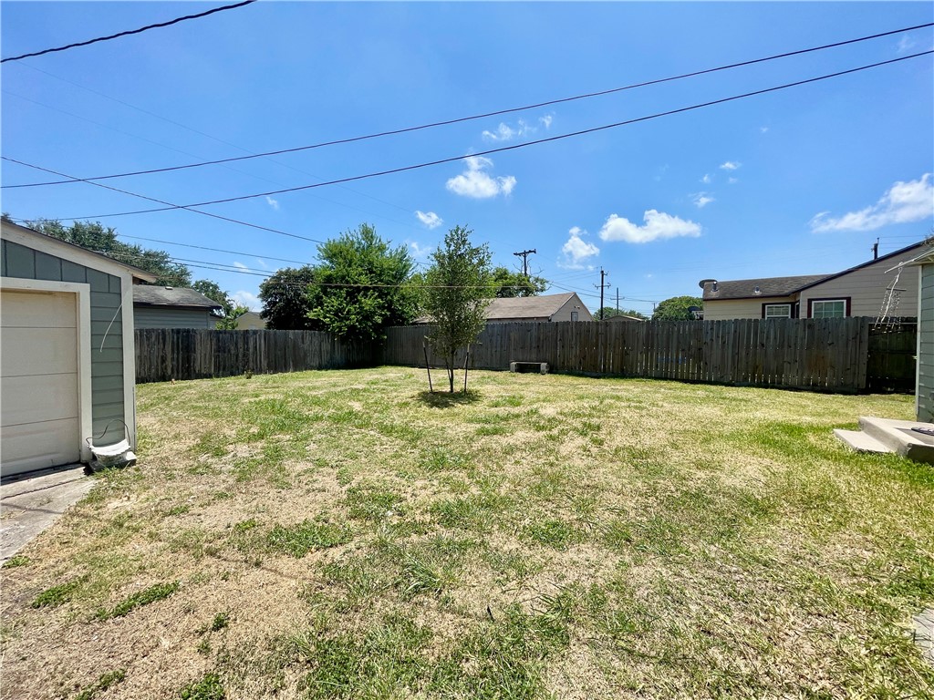 1242 Cambridge Drive Corpus Christi TX 78404