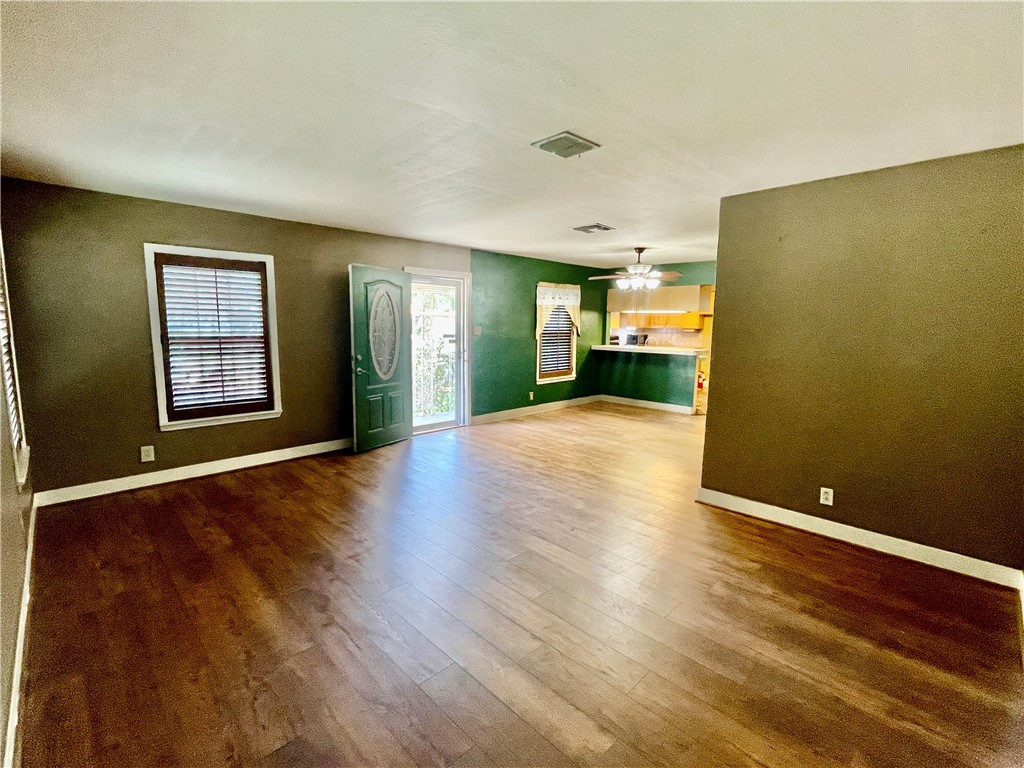 1242 Cambridge Drive Corpus Christi TX 78404