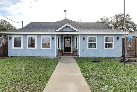 716 S Fuqua Street Rockport TX 78382