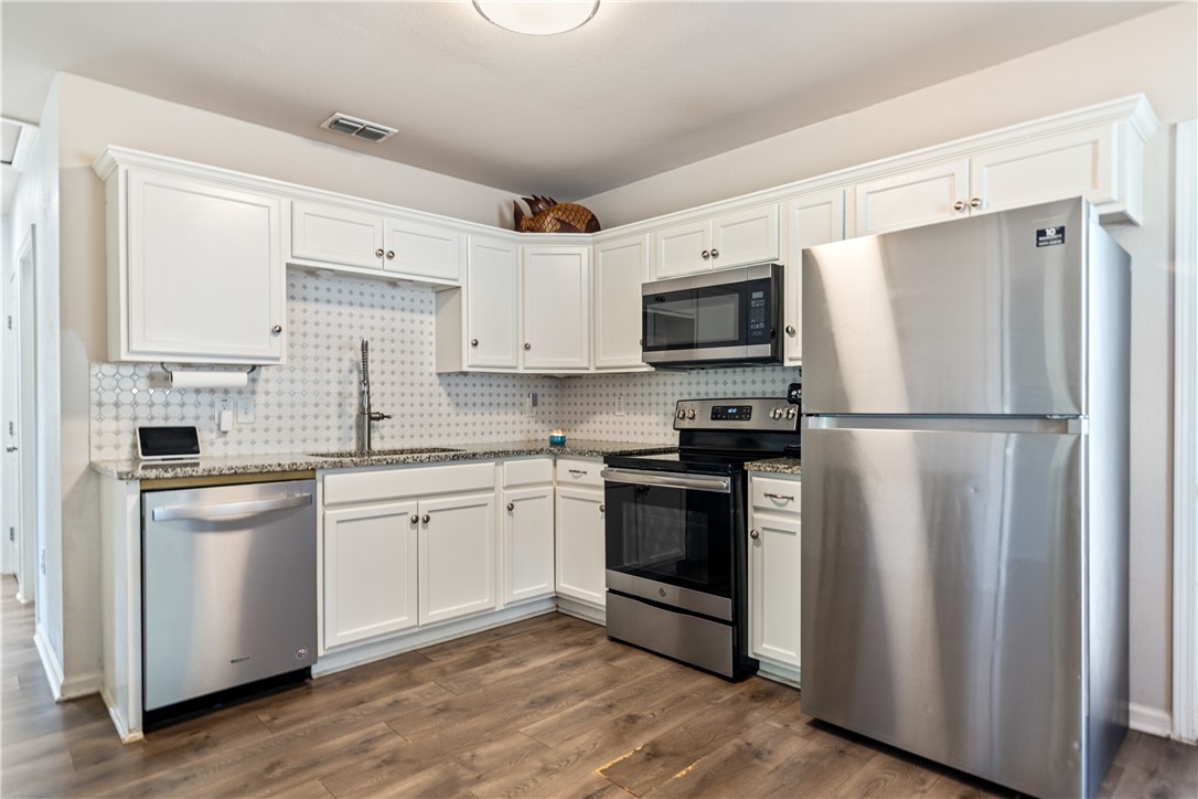 329 E Lakeside And 326 Picture Drive Corpus Christi TX 78418