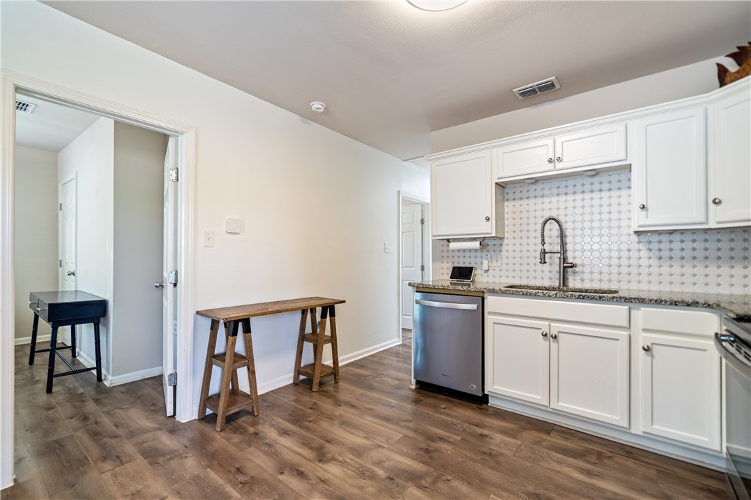 329 E Lakeside And 326 Picture Drive Corpus Christi TX 78418