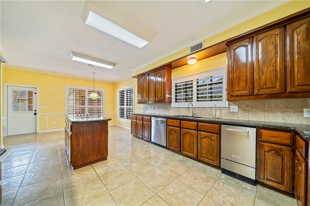 4705 Schwerin Lake Drive Corpus Christi TX 78413