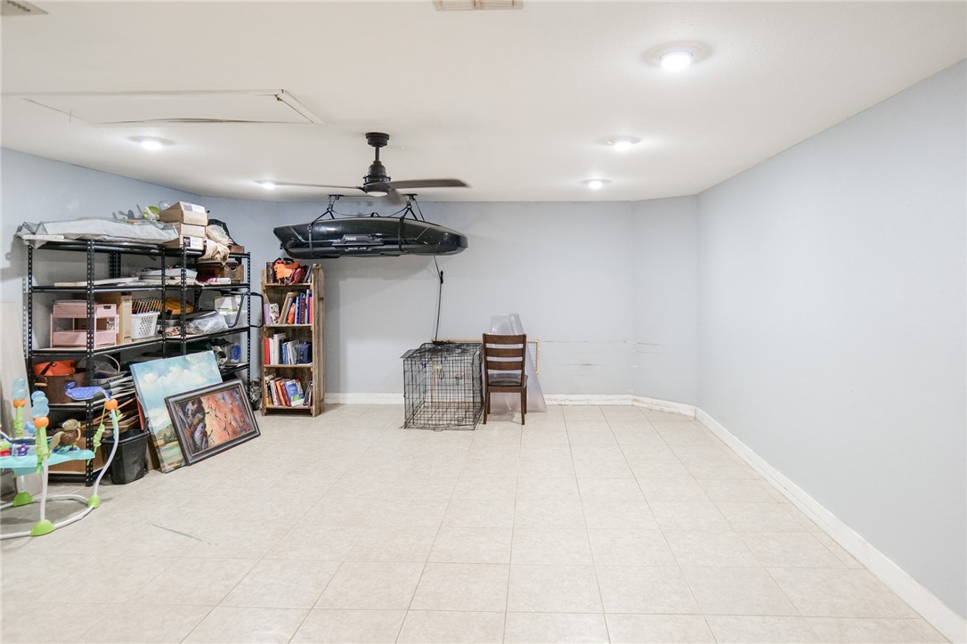 2910 Persimmon Street Corpus Christi TX 78415