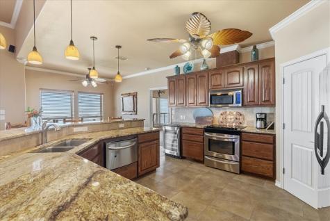 9129 County Road 2226 Taft TX 78390