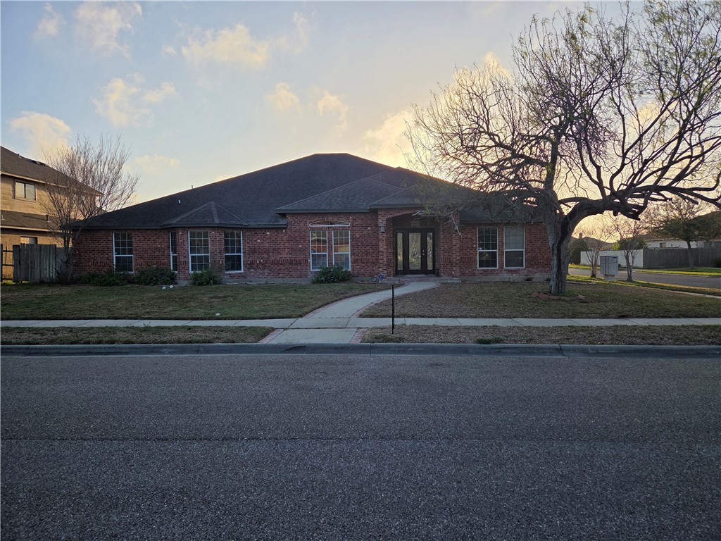 4201 Lake Apache Drive Corpus Christi TX 78413