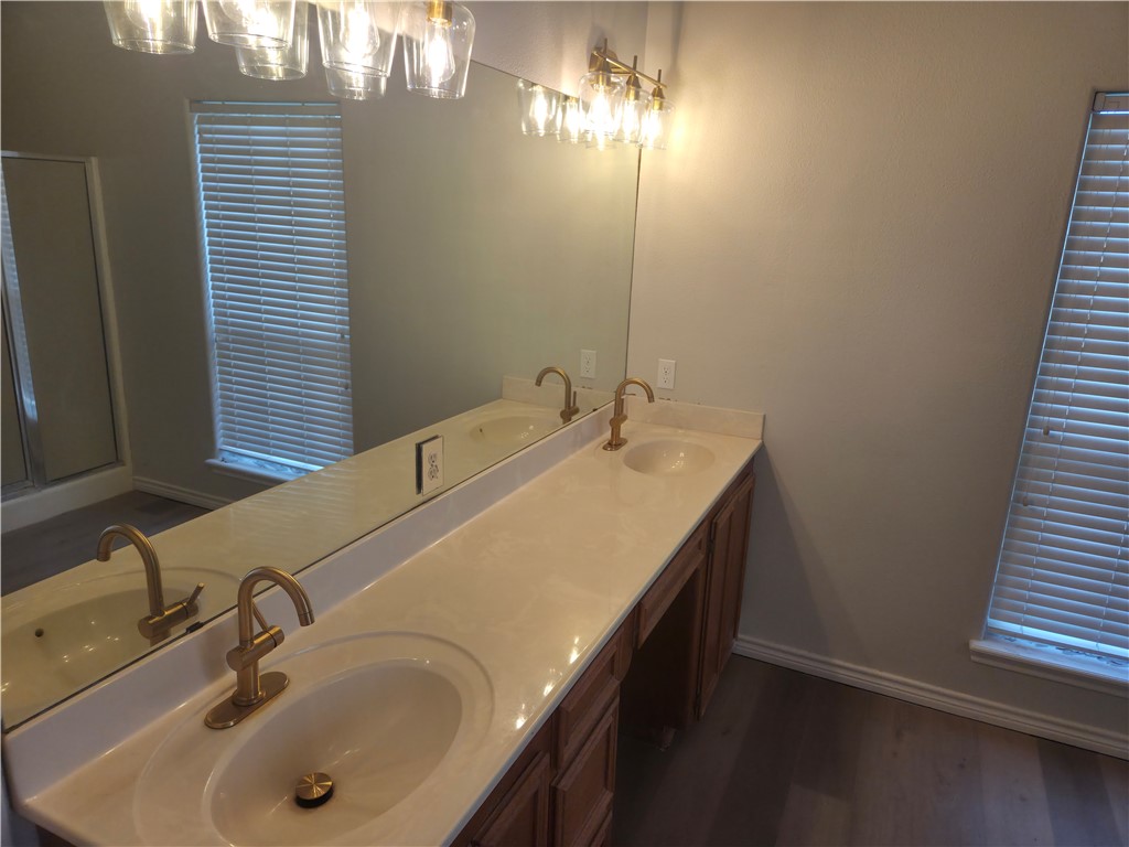 4201 Lake Apache Drive Corpus Christi TX 78413