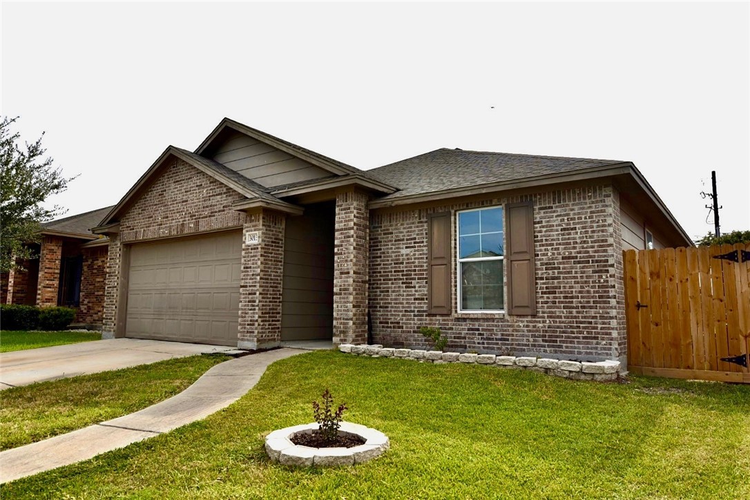 3013 Maverick Corpus Christi TX 78410