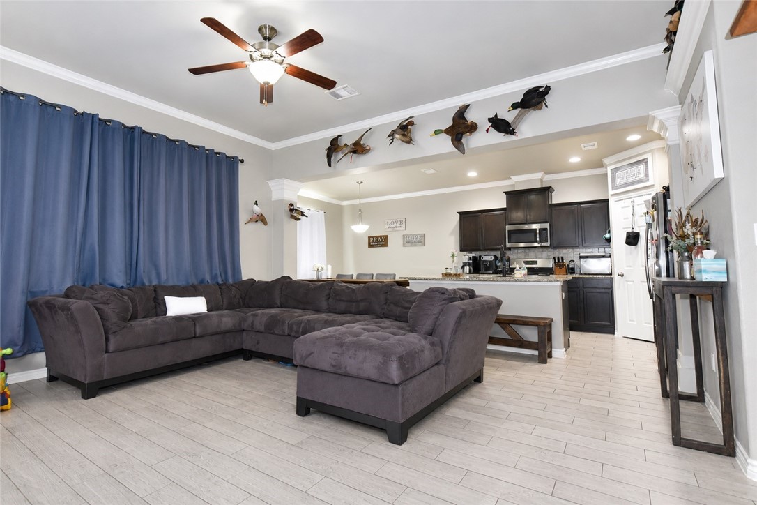 3013 Maverick Corpus Christi TX 78410