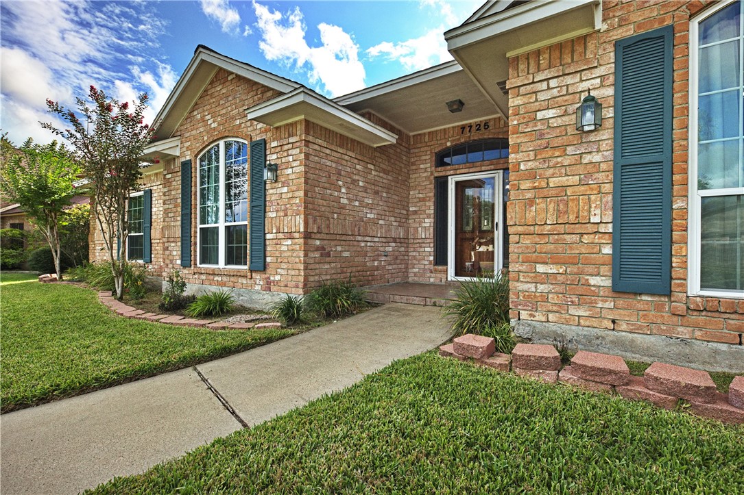 7725 Lake Baykal Drive Corpus Christi TX 78414