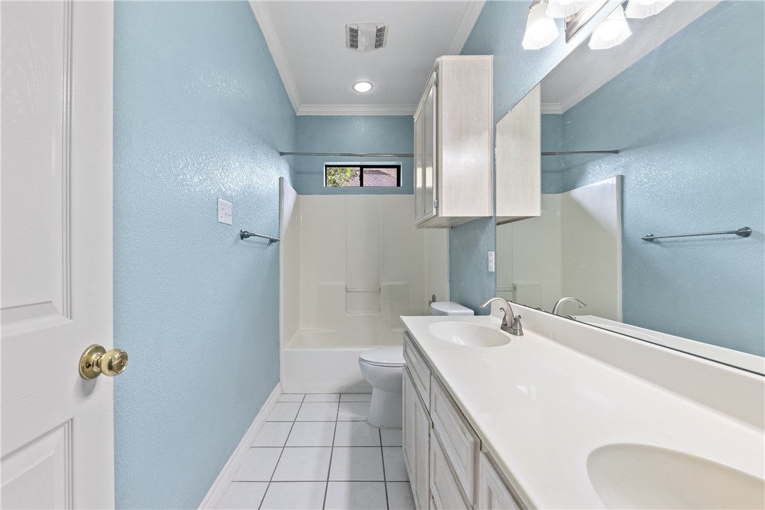 7725 Lake Baykal Drive Corpus Christi TX 78414