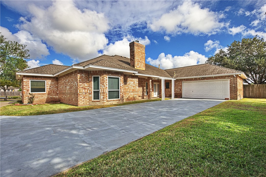 7725 Lake Baykal Drive Corpus Christi TX 78414