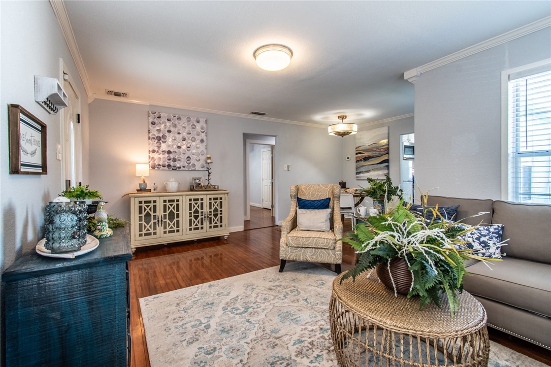 402 Angelo Drive Corpus Christi TX 78411