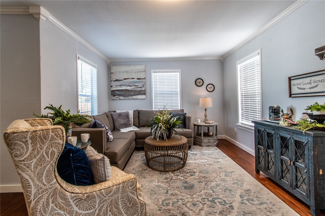 402 Angelo Drive Corpus Christi TX 78411