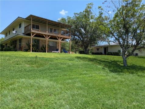 155 Buffalo Road George West TX 78022