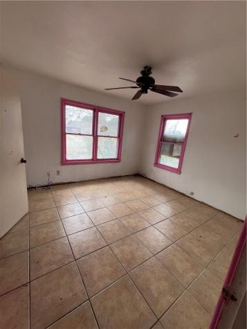 909 Highland Avenue Alice TX 78332