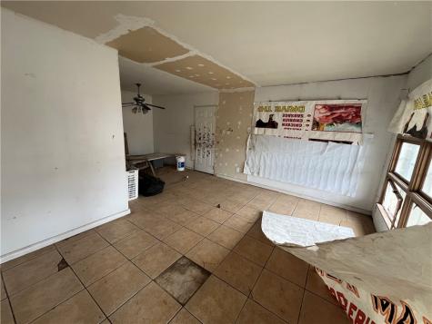 909 Highland Avenue Alice TX 78332