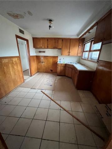 909 Highland Avenue Alice TX 78332