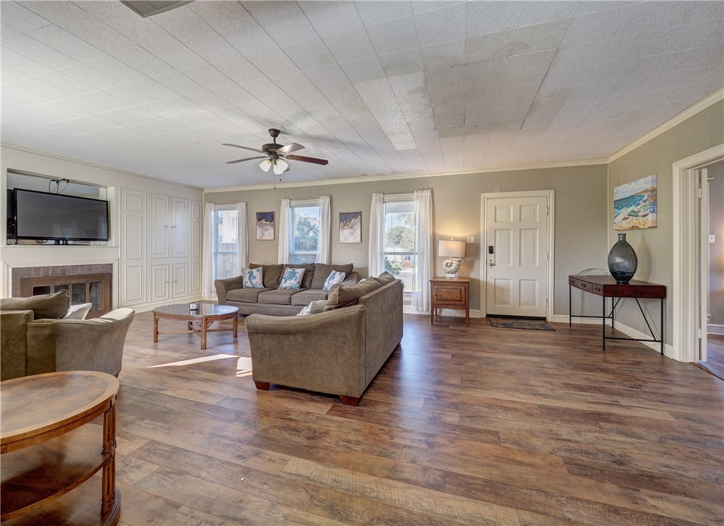 1739 2nd Street Corpus Christi TX 78404