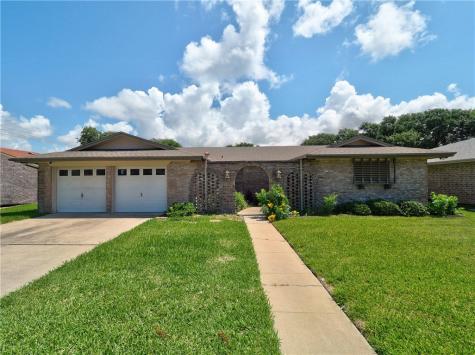 1814 Atascosa Drive Portland TX 78374