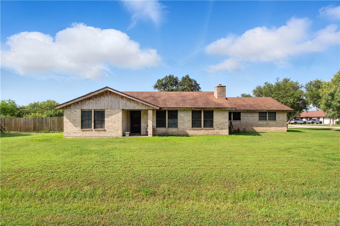 1300 Burton Street Woodsboro TX 78393