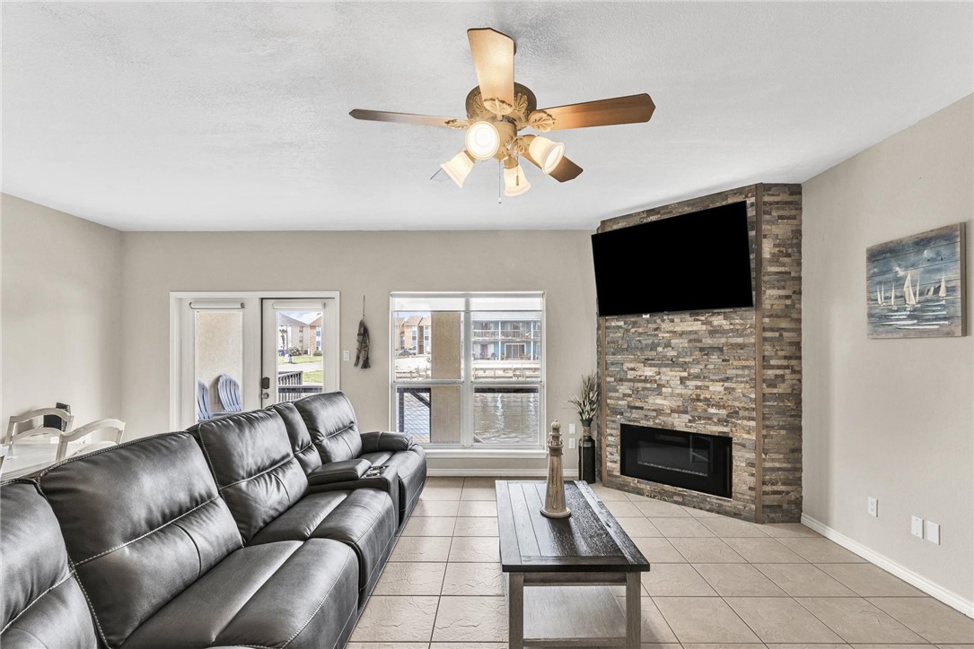 15417 Gun Cay Ct B Corpus Christi TX 78418